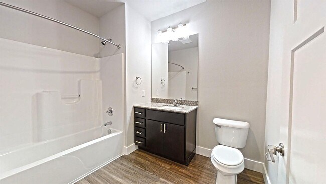 Photo - 32 E Green Street