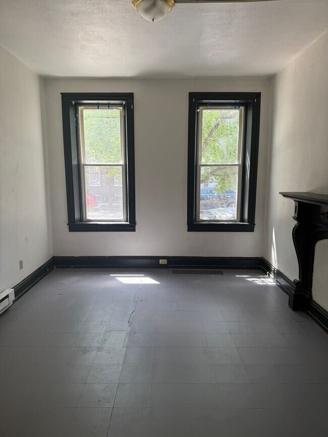 Photo - 607 Chestnut St Unit Apt #1