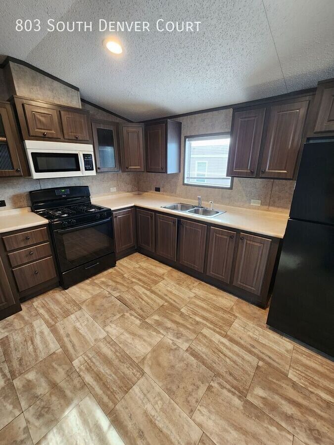 Photo - 803 S Denver Ct