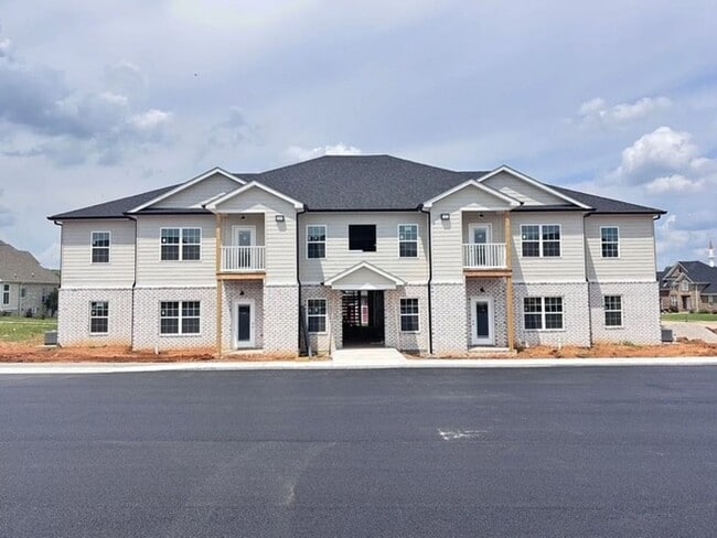 Building Photo - 308 Hillview Mls Blvd Unit 308 Hillview Mills, Apt 111