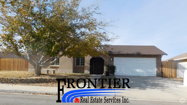 Building Photo - Spacious 3-bedroom, 2-bathroom home