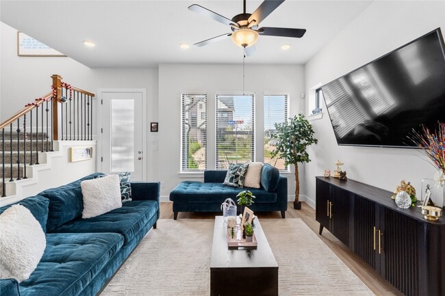 Building Photo - 1530 Noble Pk Dr