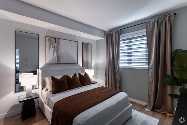 2BR, 2BA - 1045SF - First Bedroom - The Pointe at Riverview