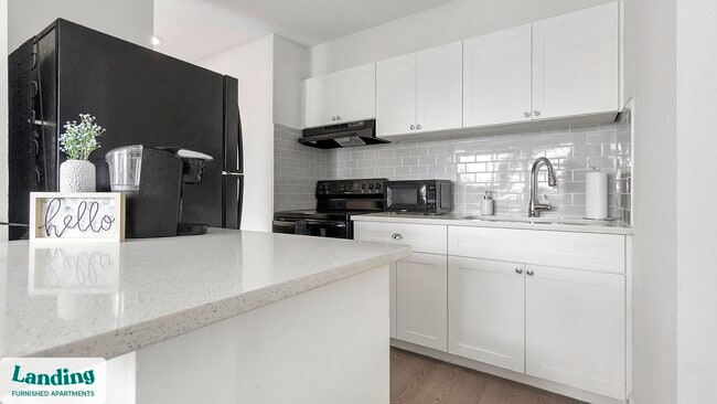 Photo - 305 Dr. M.L.K. Jr St S Unit 325.1403603
