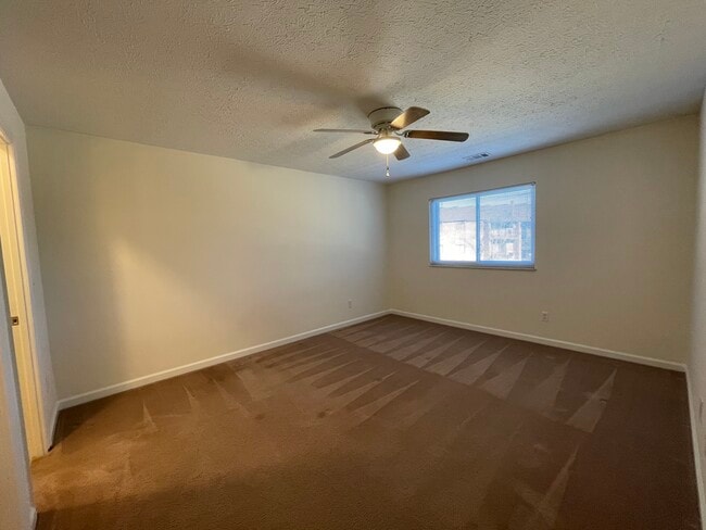 Photo - 7235 Creekview Dr Unidad 12