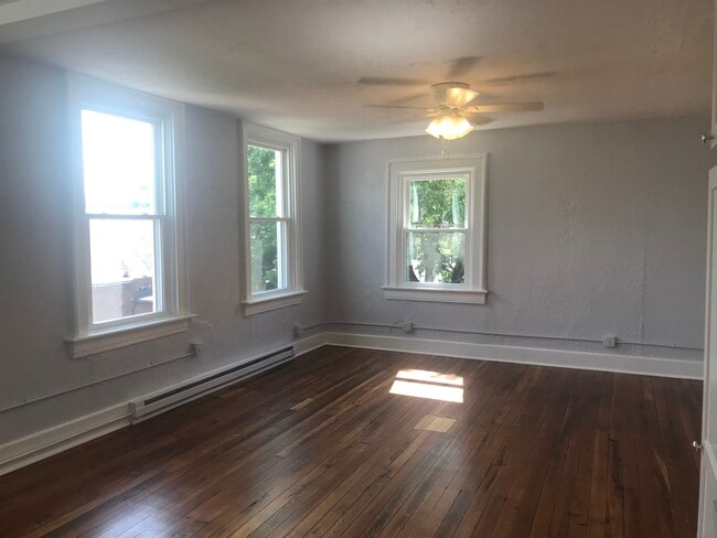 4181 Hamilton Ave Unit 3