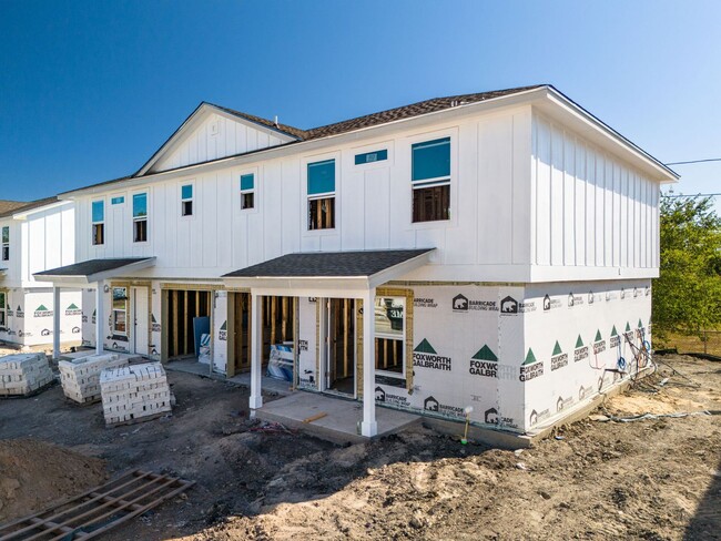 Photo - 804 White Meadow Ln Unidad A