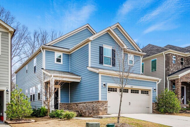 Photo - 2127 Gregor Overlook Ln