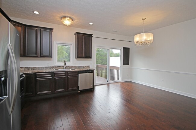 Photo - 186 Cedar Point Ln
