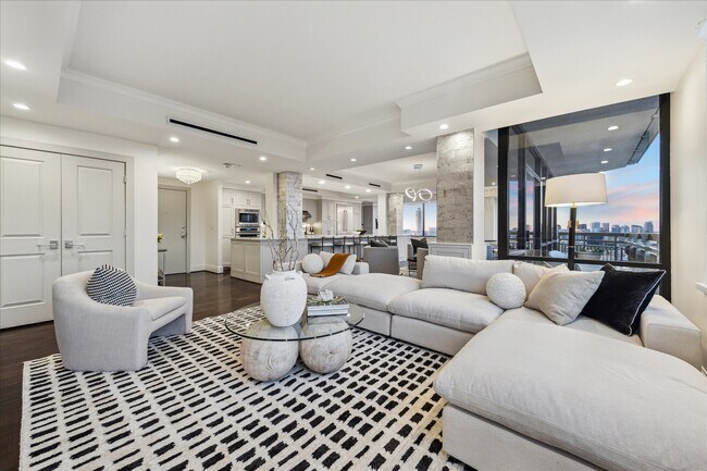 Photo - 15 Greenway Plz Unit PH-29C