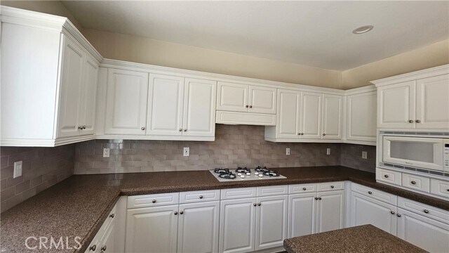 Photo - 2566 Pearblossom St