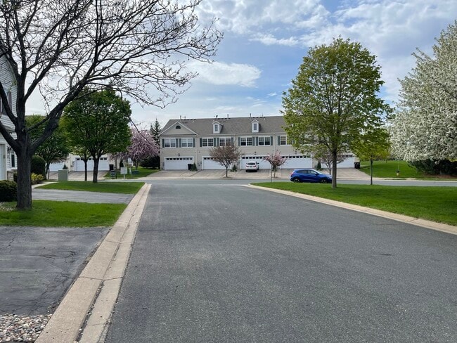 Building Photo - 676 Cobblestone Way Rental