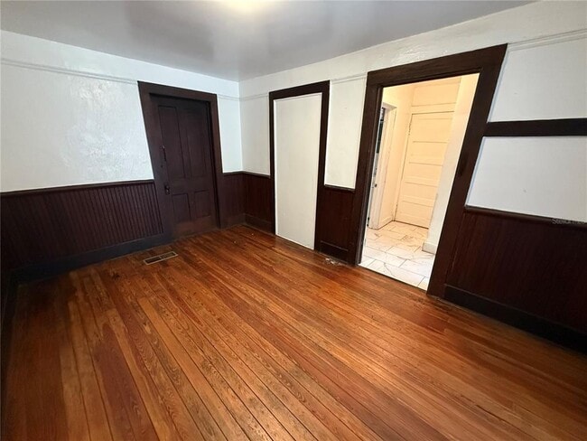 Photo - 2523 NW 6th St