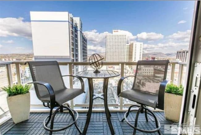 Photo - 255 N Sierra St