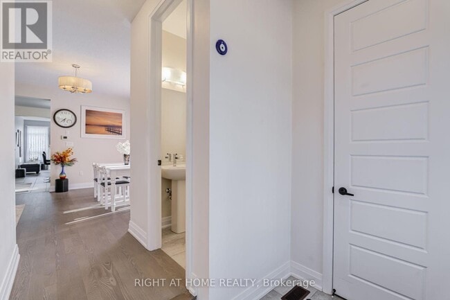Photo - 70 Westlake Cres