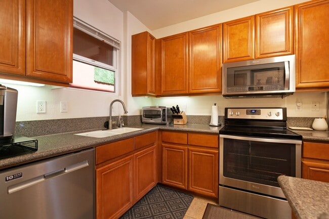 Photo - Furnished 2 bedroom with flex office space near Convention Center Downtown! Unit 413