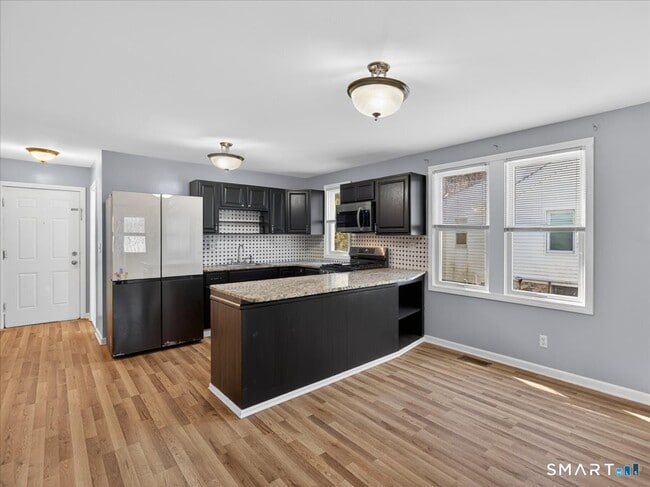 Photo - 91 Jewett St Unidad 1st Floor