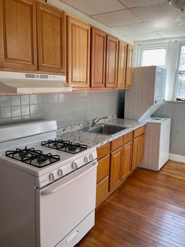 Photo - 3bd/1ba Newbold Home Available!