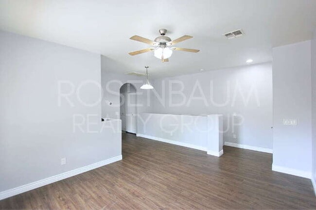 Photo - 854 S San Marcos Dr