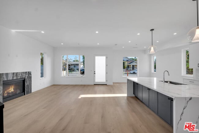 Photo - 3137 Curts Ave