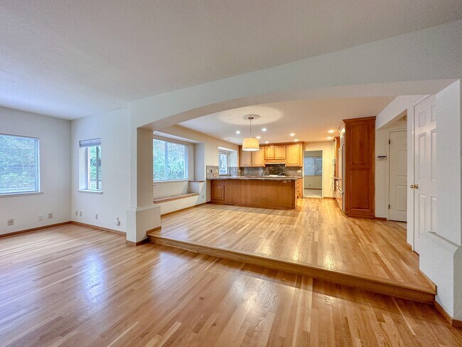 Photo - Los Gatos 4 Bedroom Spacious Home in Great Neighborhood With Pool!