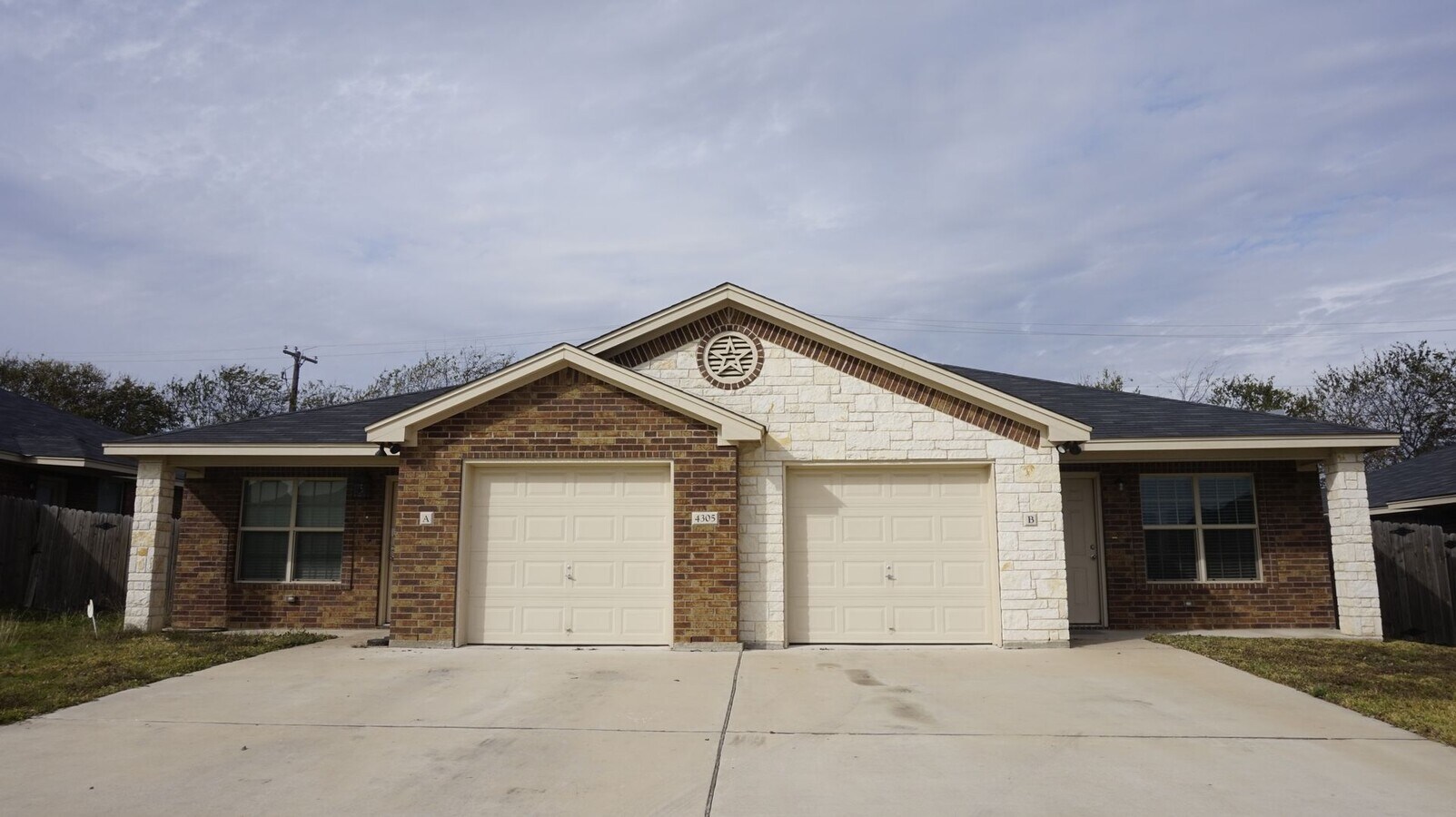 Photo - 4305 Cambridge Dr Unit #A