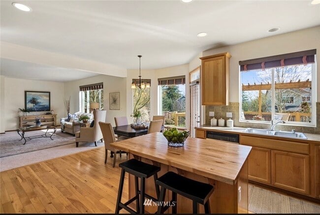 Photo - 200 Hubbard Rd
