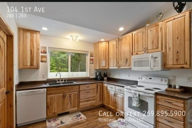 Photo - 104 1st Ave