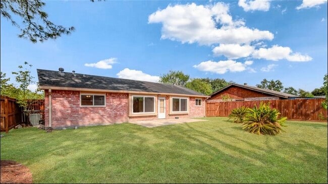 Photo - 15811 Boonridge Rd