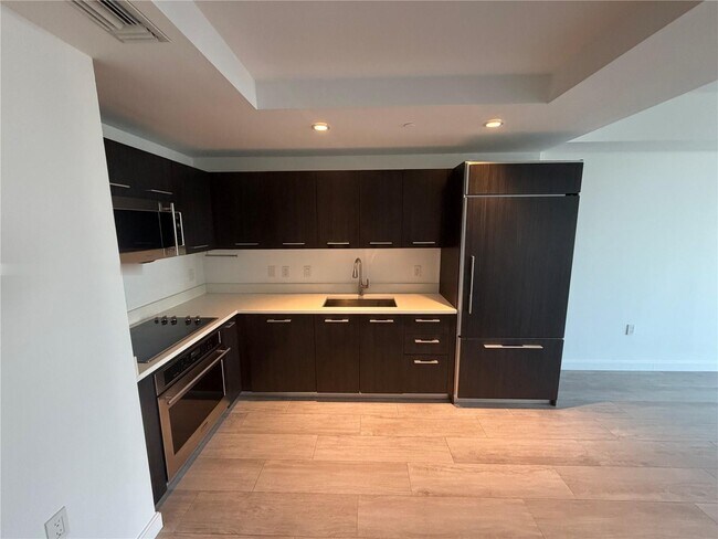 Photo - 45 SW 9th St Unit 2504