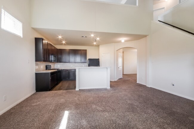 Photo - 15825 Roberto Clemente Ct