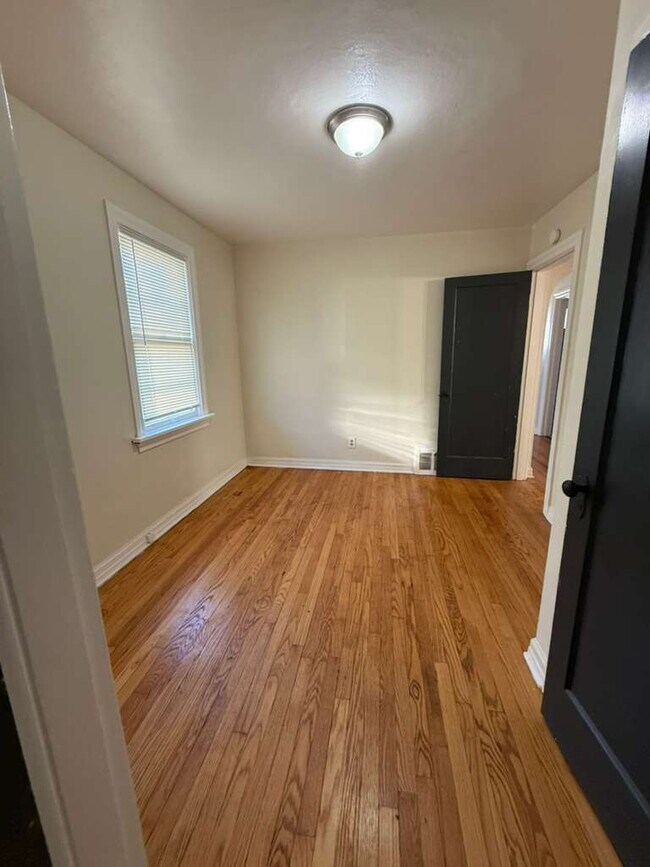 Photo - 10045 Dorothy Ave