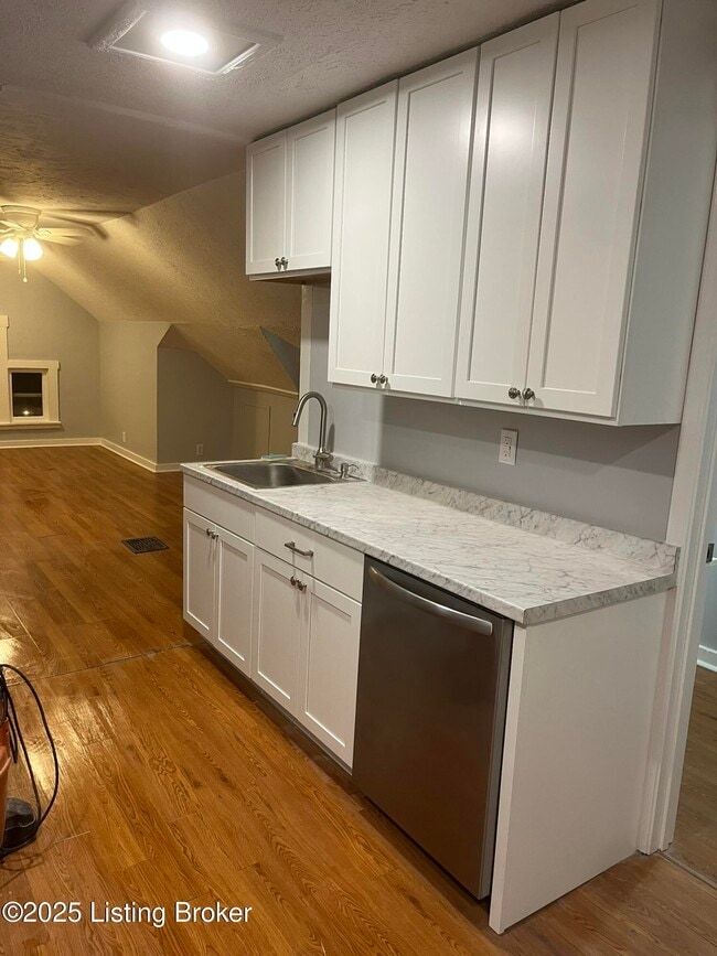 Photo - 2049 Alta Ave Unit 3