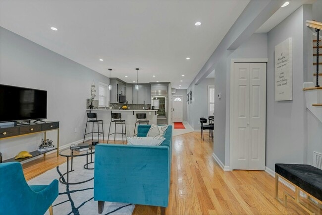 12 Orange Rd