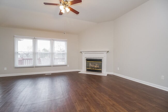 Photo - 5333 Roxborough Pass