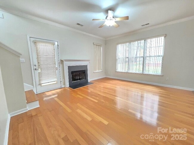 Photo - 15224 Coventry Ct Ln