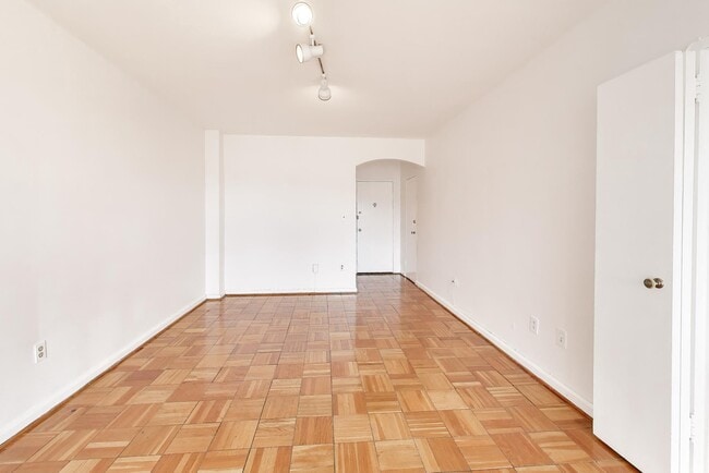 Photo - 1 Scott Cir NW Unit 807