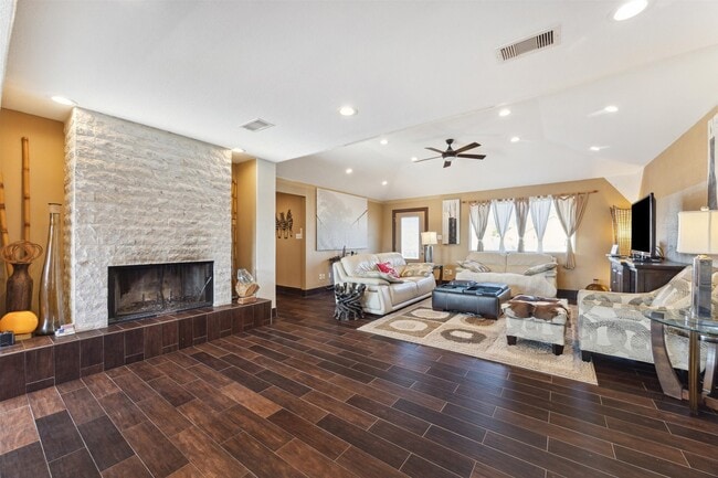 Photo - 410 Isles End Rd
