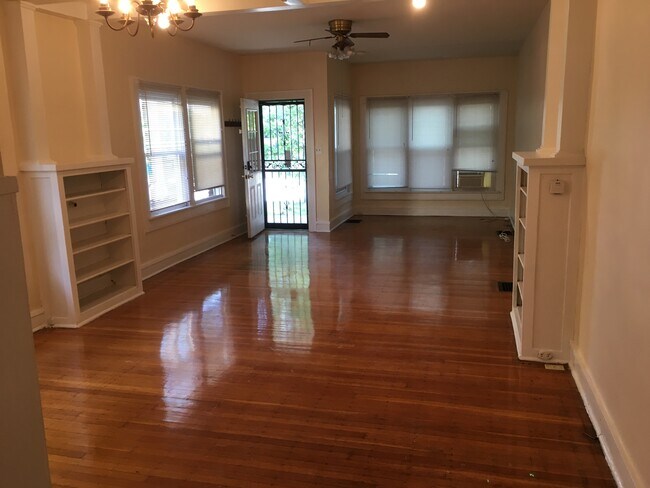 Photo - 5240 N College Ave