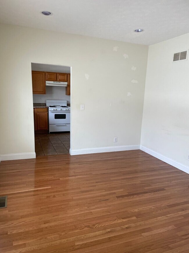 Photo - 1413 S Walnut St
