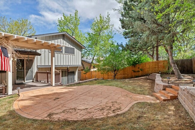 3410 Clubheights Dr