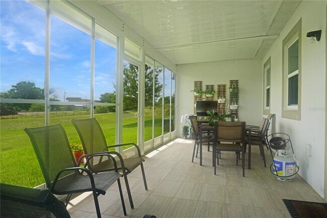 Photo - 1061 Suffragette Cir