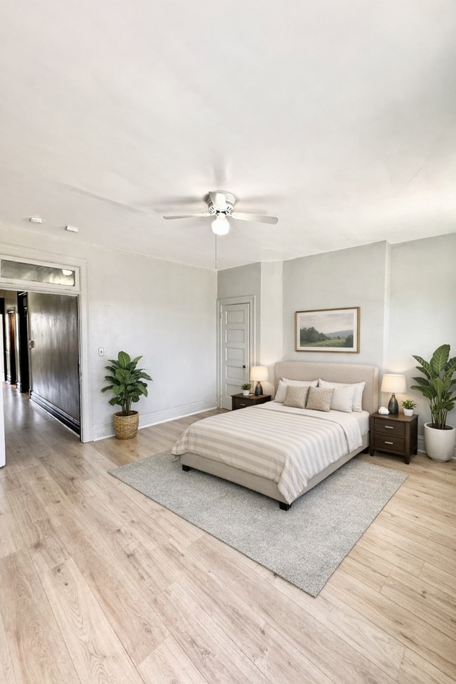 Photo - 504 1/2-506-508 Peebles St Unit 506 Peebles