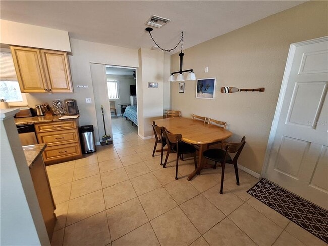 Photo - 1541 Crest Dr