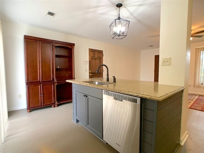 Photo - 2810 Kilkierane Dr