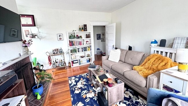 Photo - 514 Harvard St Unit 3A