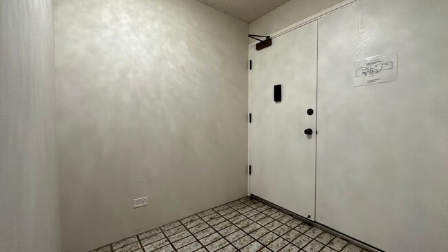 Photo - SPACIOUS 2 BED/2 BATH/1 PRKG & WASHER/DRYE... Unidad 602