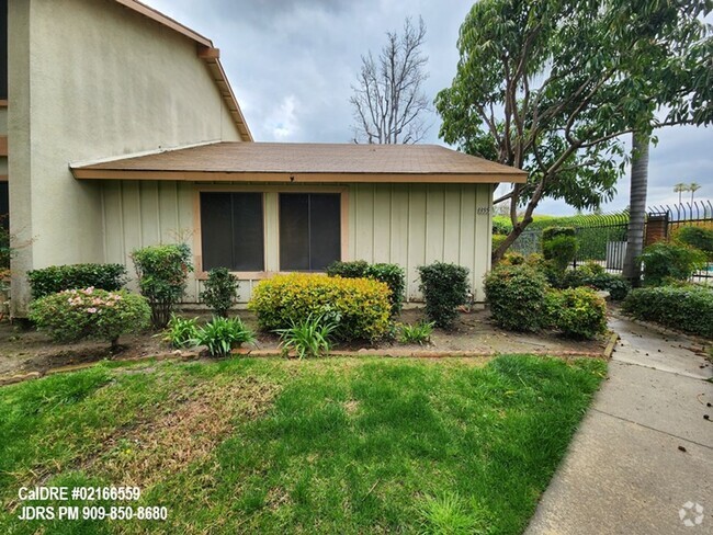 Building Photo - Ontario 2 Bedroom Condo