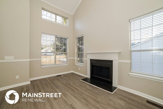 Photo - 90 Nellie Brook Dr SW