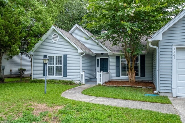 Photo - 1561 Glen Erin Dr